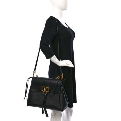 Valentino Garavani Pebbled Calfskin Large VRing Chain Shoulder Bag Black 2 of 8