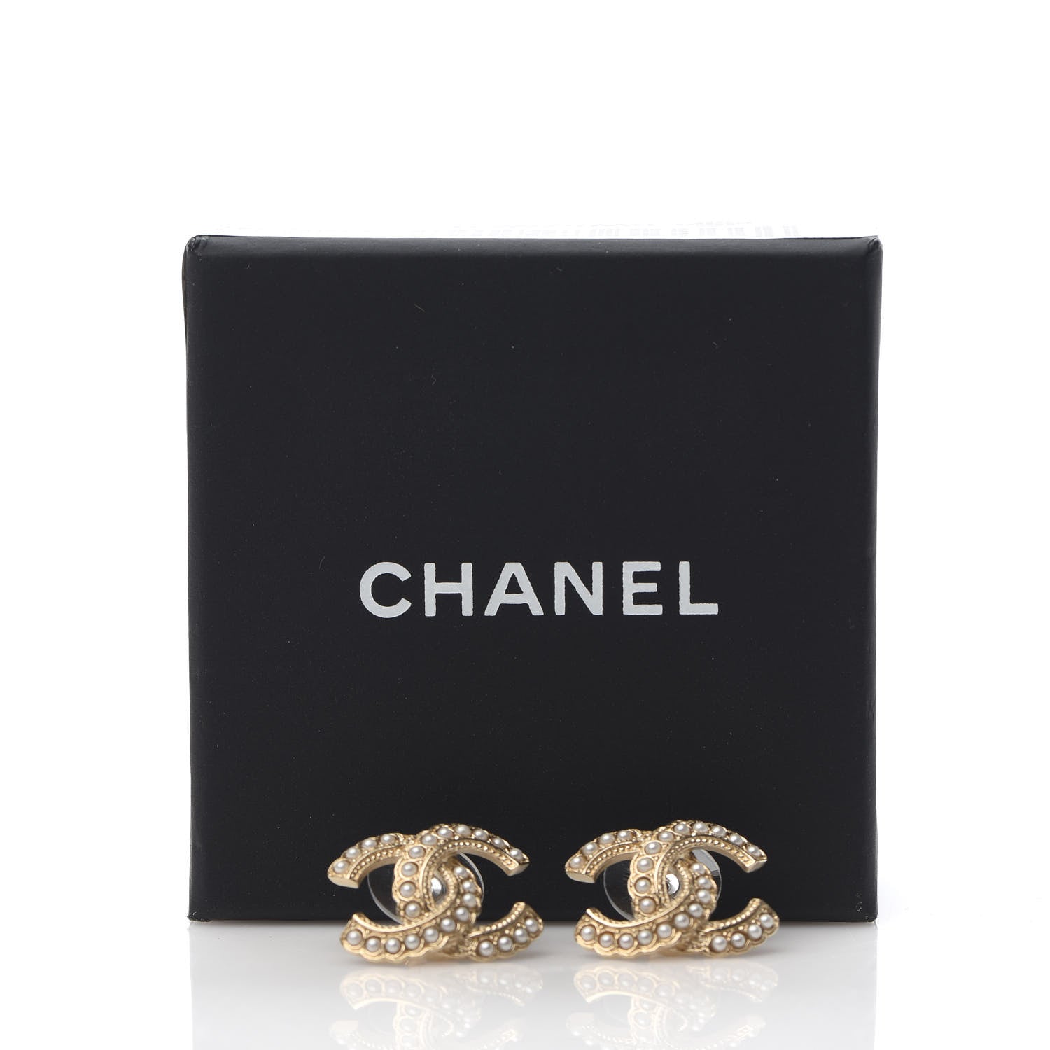 Chanel Pearl Queen of France CC Earrings Gold 5 of 5