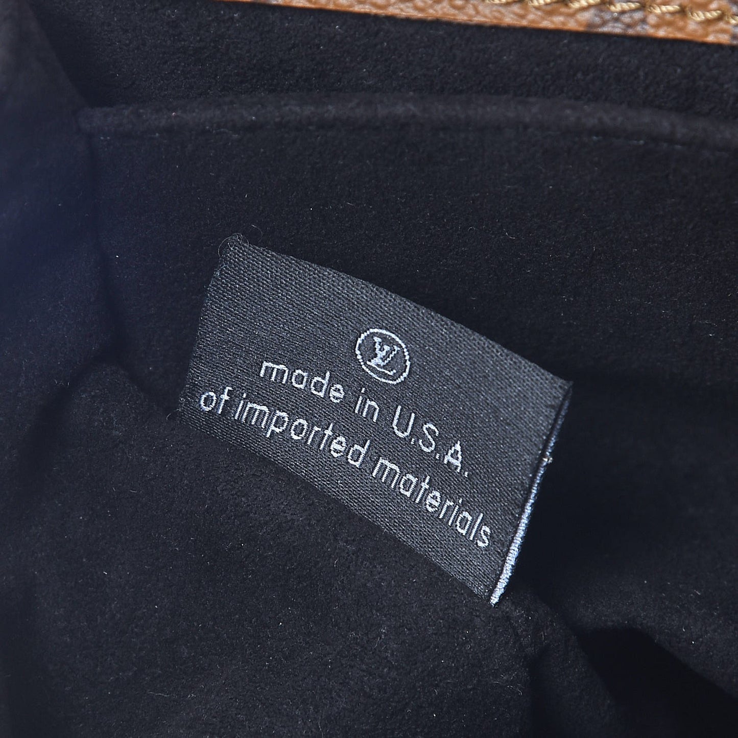 Reverse Monogram Pochette Metis