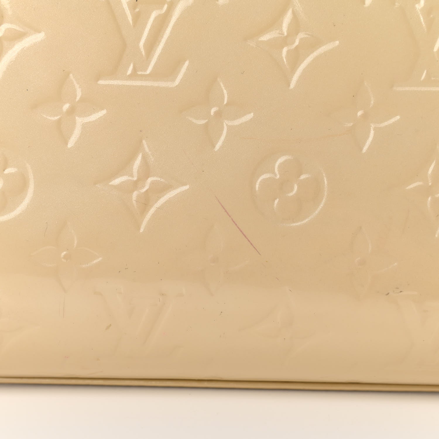 Louis Vuitton Vernis Brea MM Blanc Corail 16 of 24