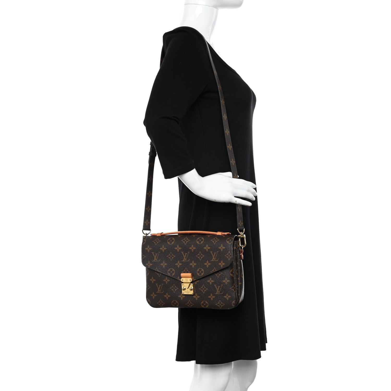 Louis Vuitton Monogram Pochette Metis 2 of 12