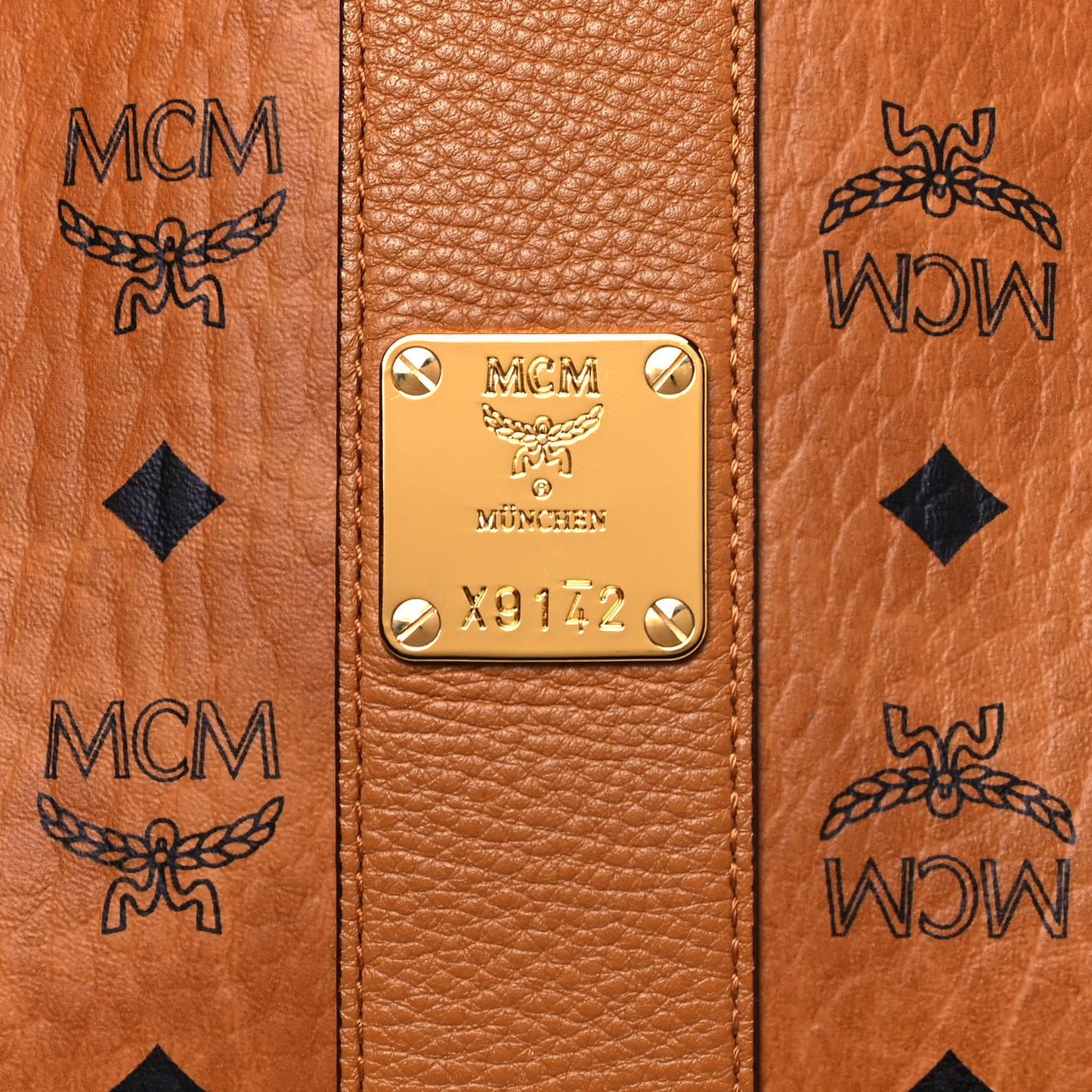 Visetos Medium Liz Reversible Shopper Tote Cognac