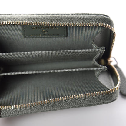 Chanel Iridescent Caviar Quilted Zip Coin Purse Green 5 of 10