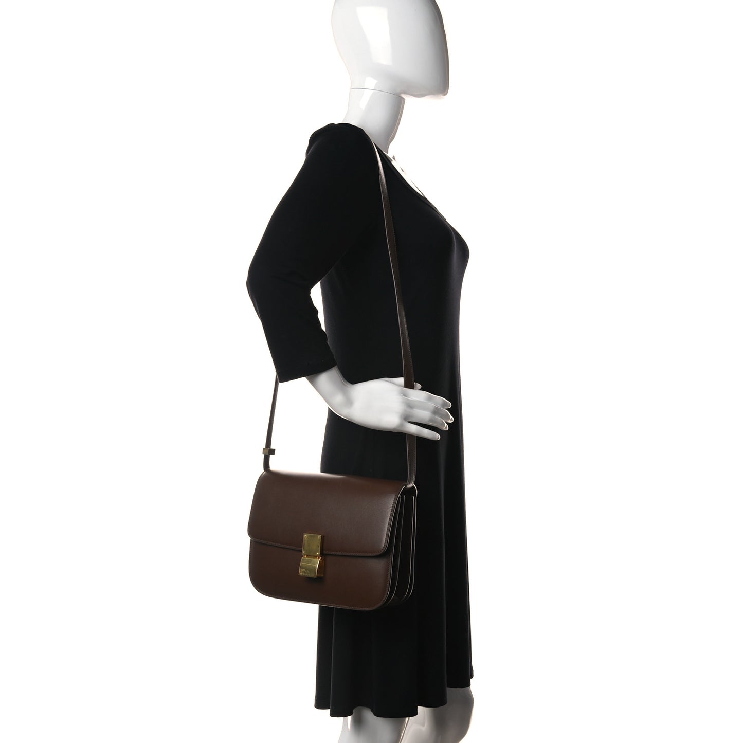 Box Calfskin Medium Classic Box Flap Bag Camel