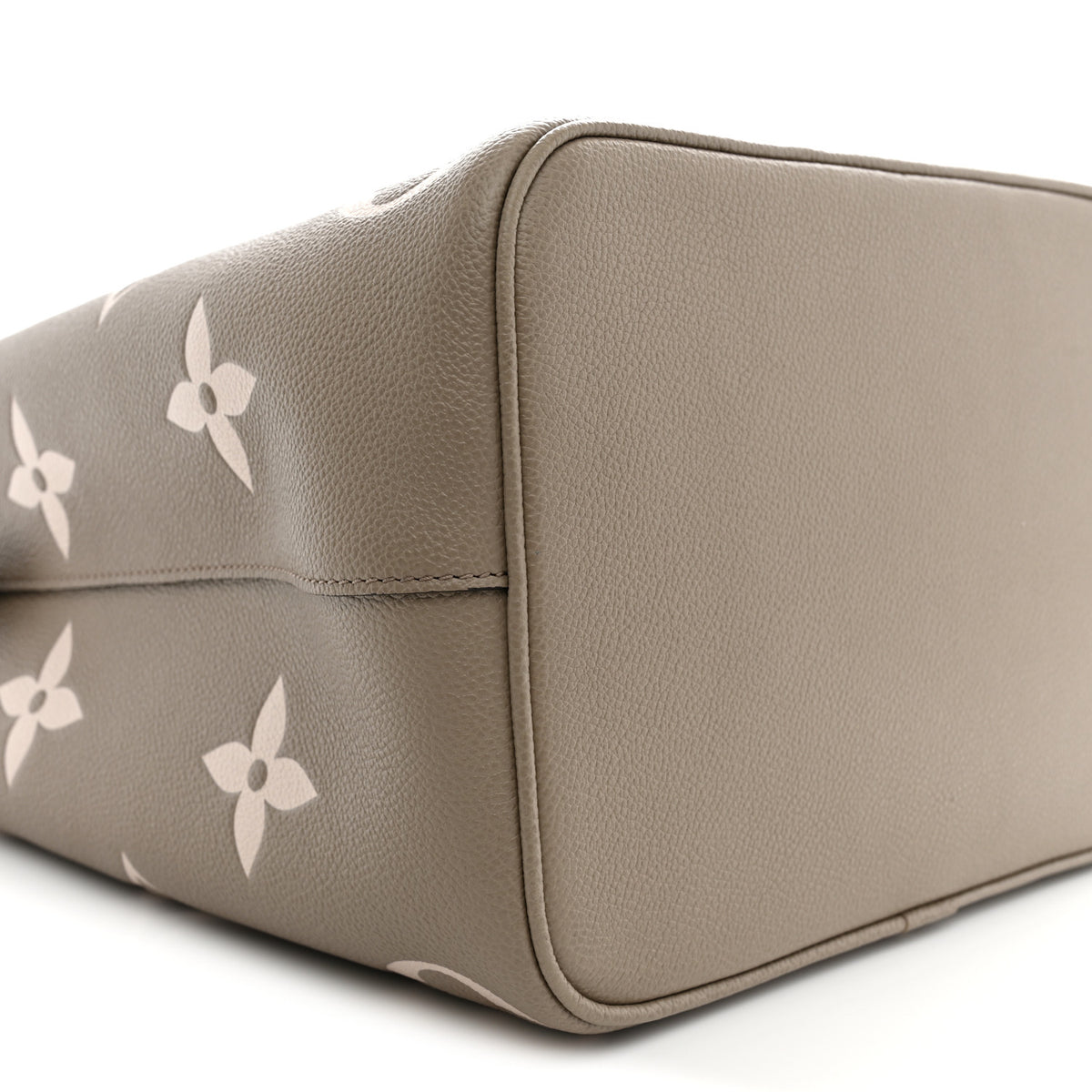 Empreinte Monogram Giant Neonoe MM Tourterelle Creme