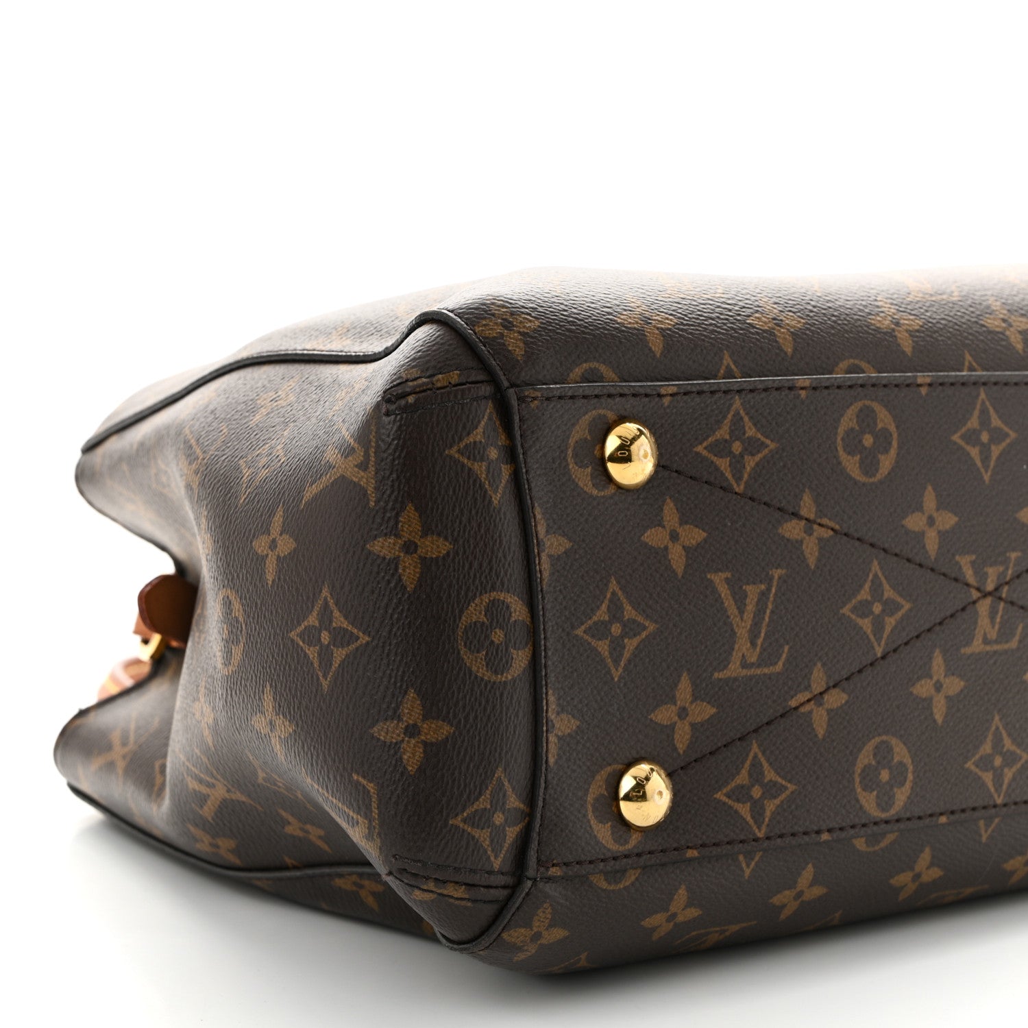 Louis Vuitton Monogram Montaigne MM 8 of 13