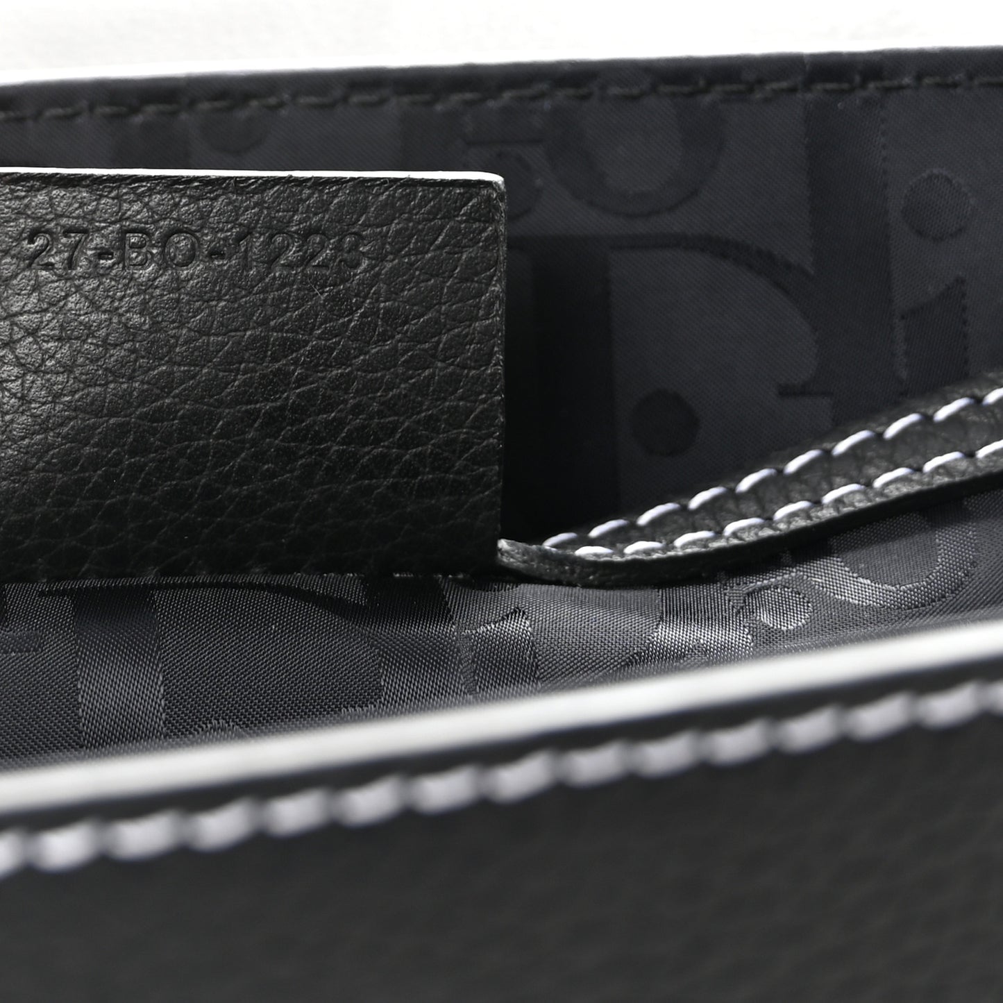 Grained Calfskin Medium Saddle Messenger Bag Black