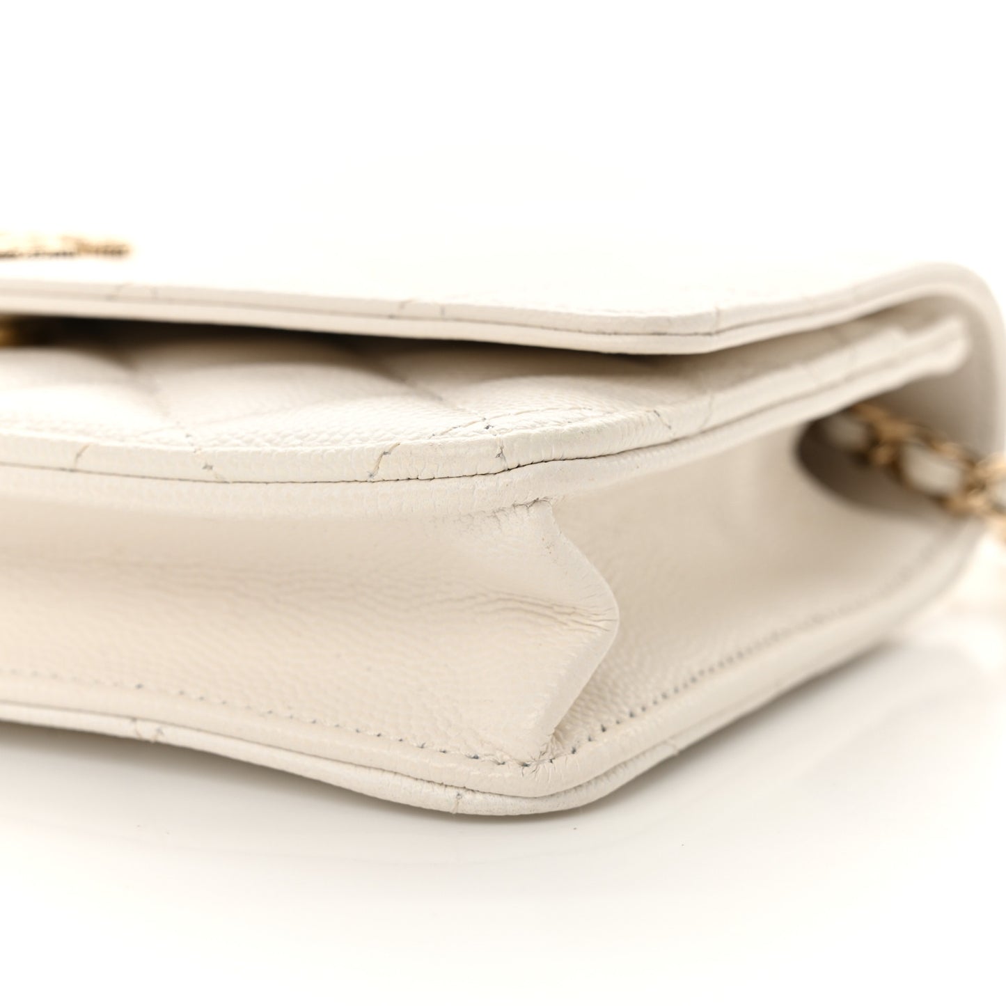 Caviar Quilted Crystal Heart CC Wallet On Chain WOC White