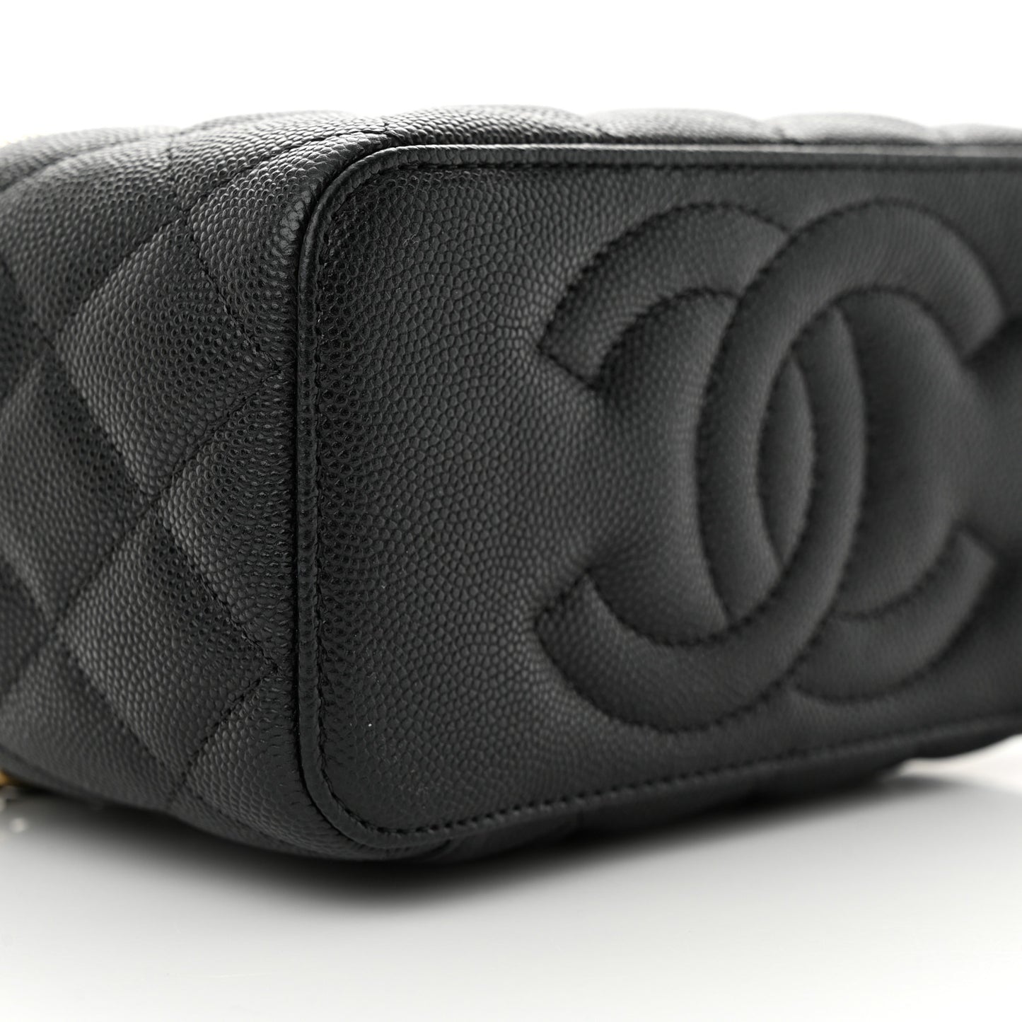 Caviar Quilted Small Vanity Case With Chain Black