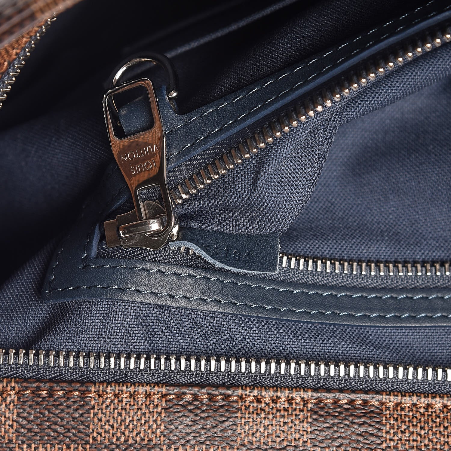 Louis Vuitton Damier Ebene Herald 9 of 9