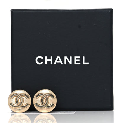 Chanel CC Clip On Earrings Gold 7 of 7