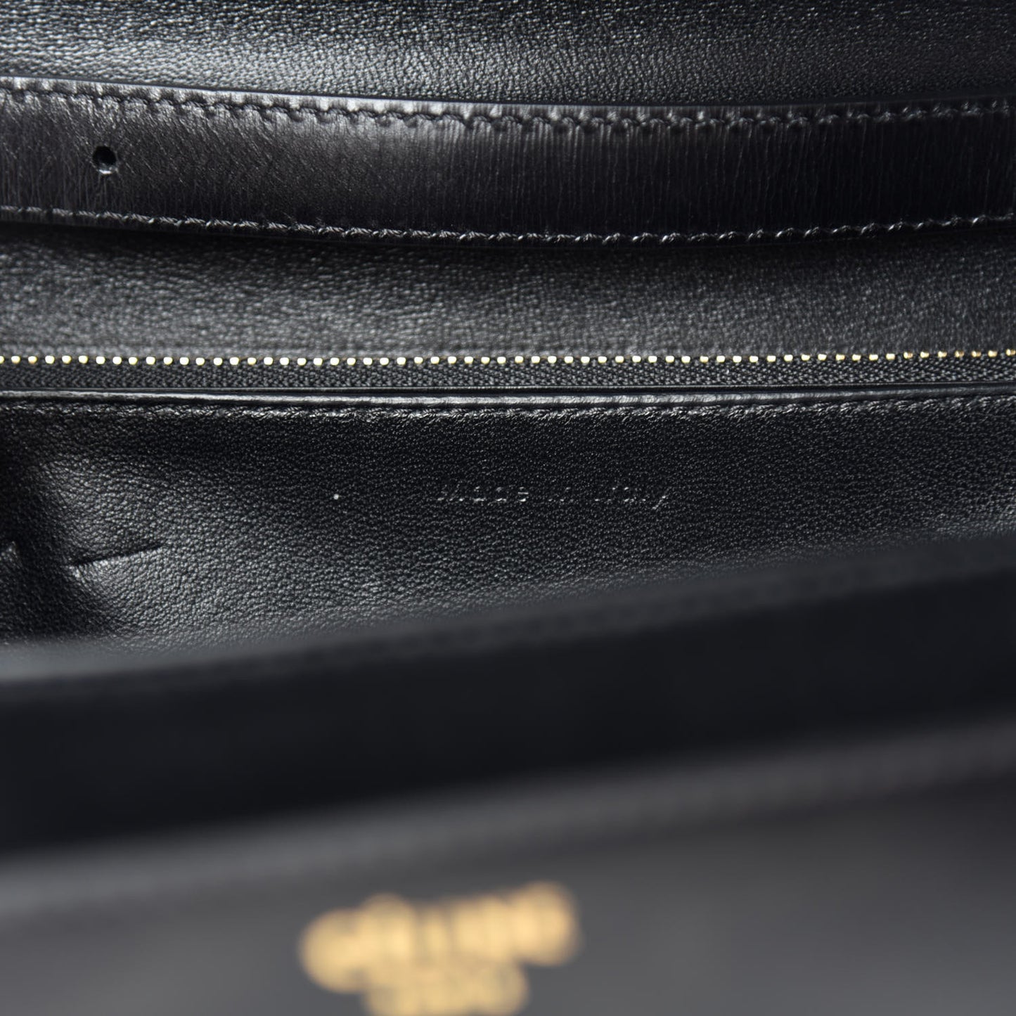 Box Calfskin Medium Classic Box Flap Bag Black