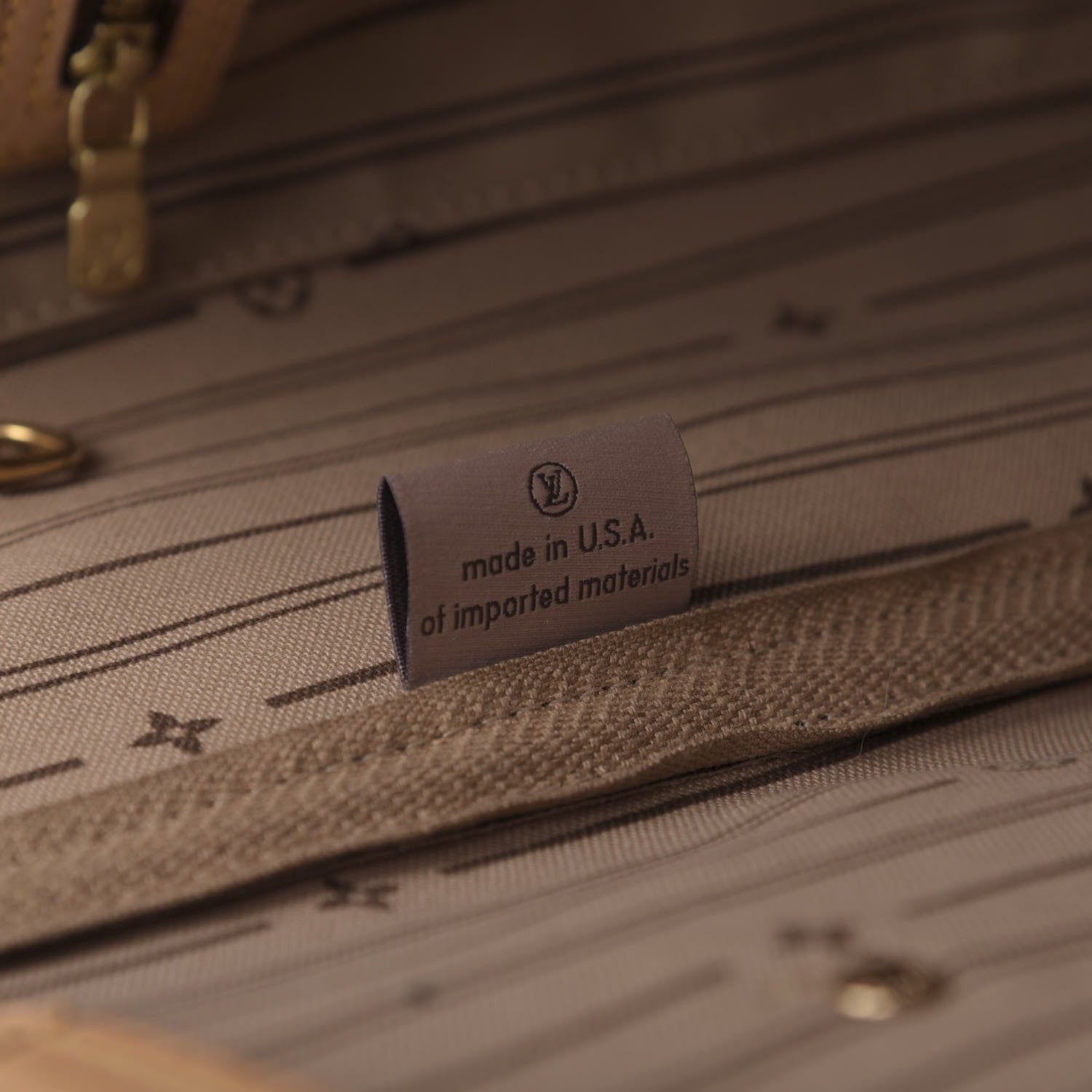 Louis Vuitton Monogram Neverfull MM 9 of 14