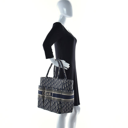Christian Dior Oblique Catherine Tote Blue 3 of 16