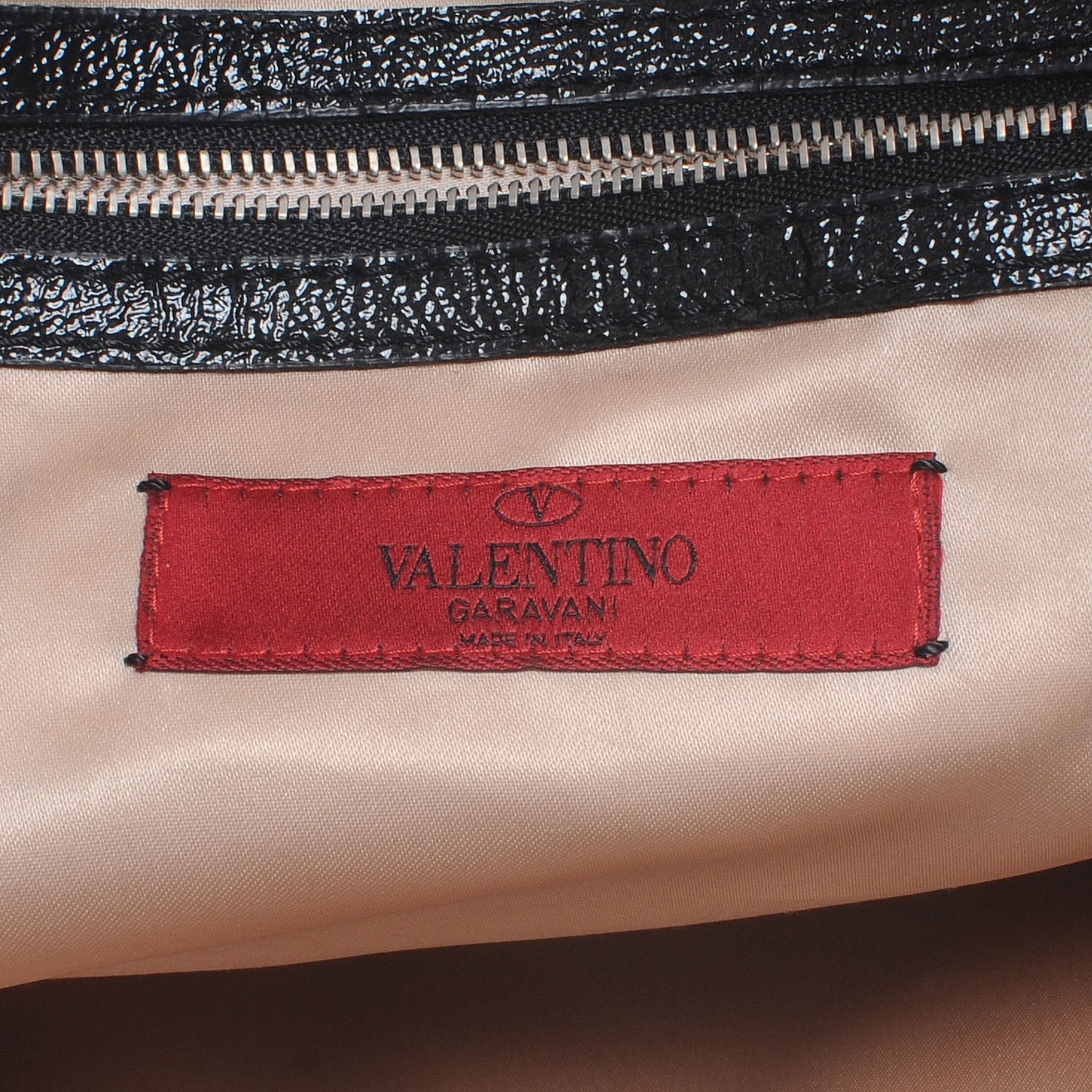 Valentino Garavani Crinkled Canvas Nuage Bow Tote Black 6 of 7