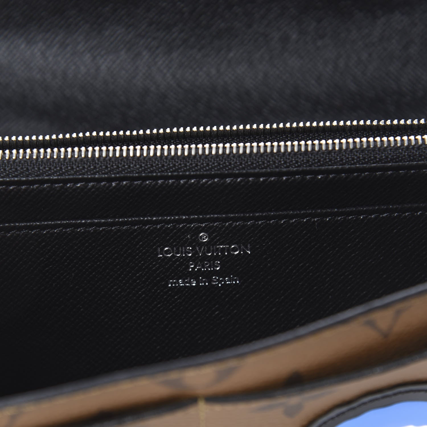 Louis Vuitton Reverse Monogram Kabuki Sarah Wallet 5 of 5