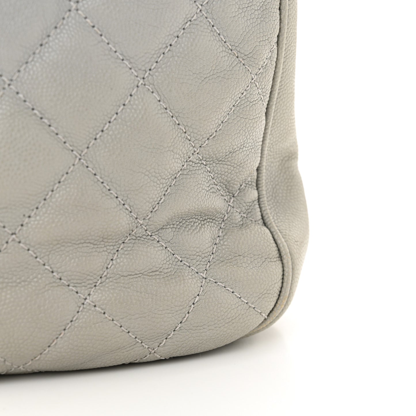Caviar Quilted Large Urban Companion Flap Grey