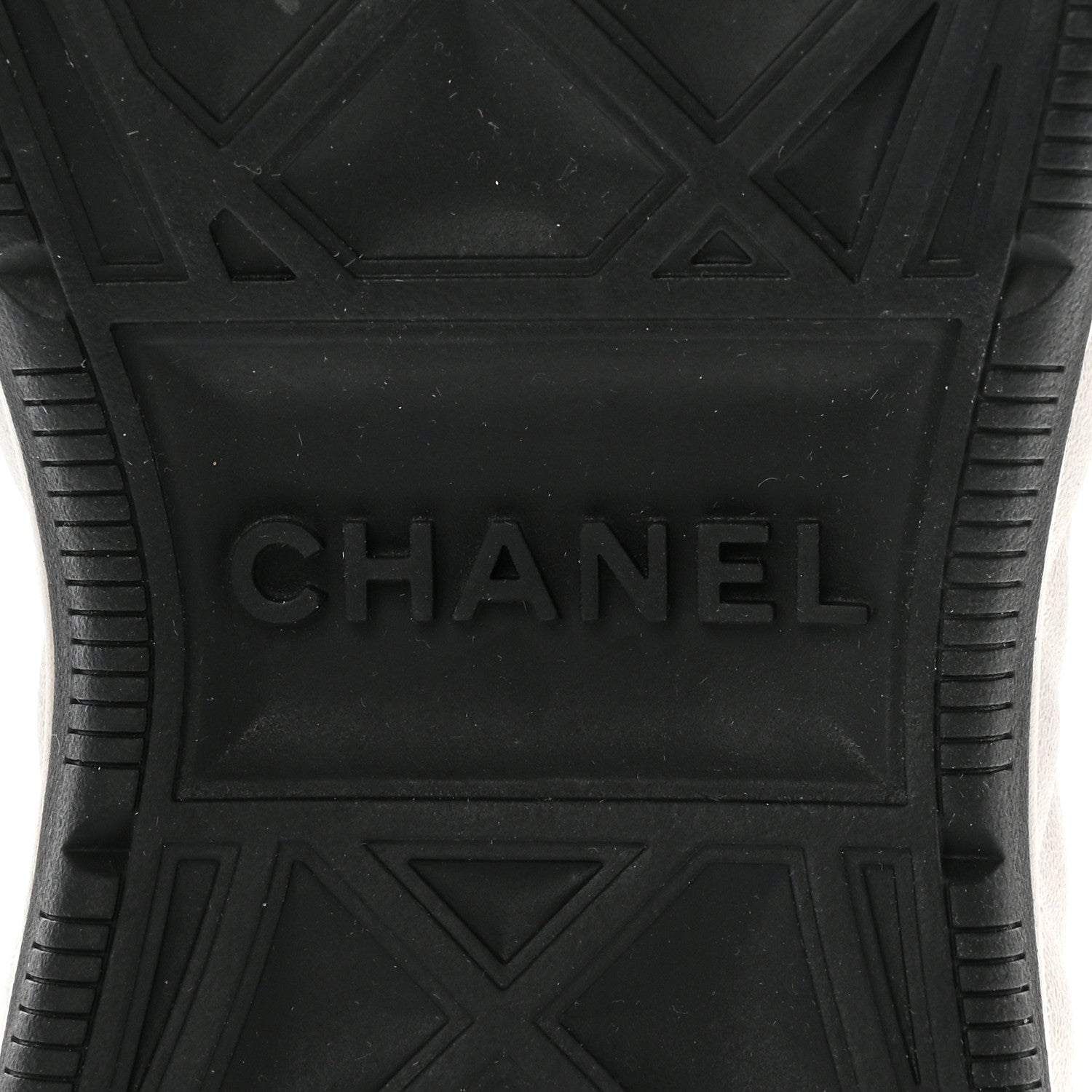 Chanel Velvet Calfskin Mixed Fibers CC Sneakers 38 Black 6 of 13