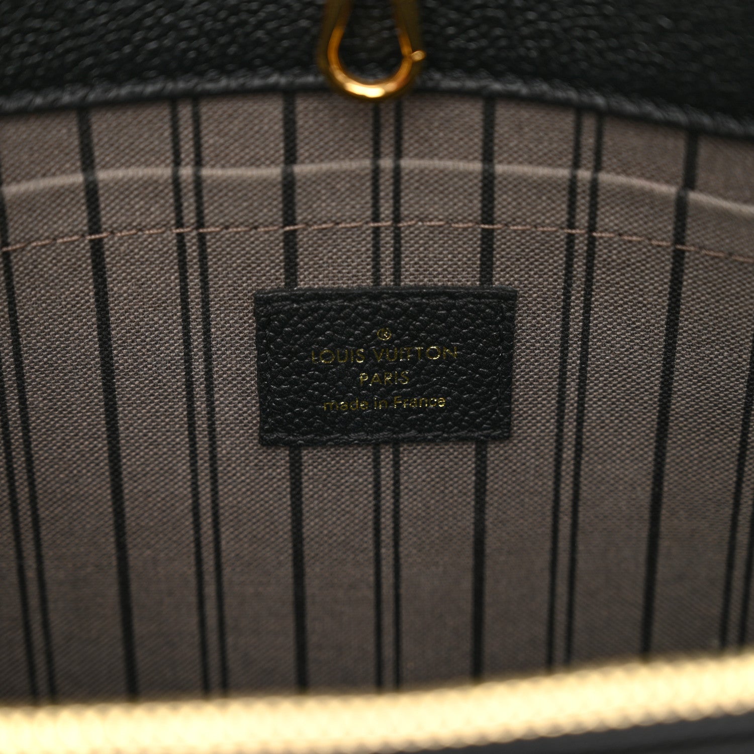 Louis Vuitton Empreinte Montaigne MM Black 7 of 10