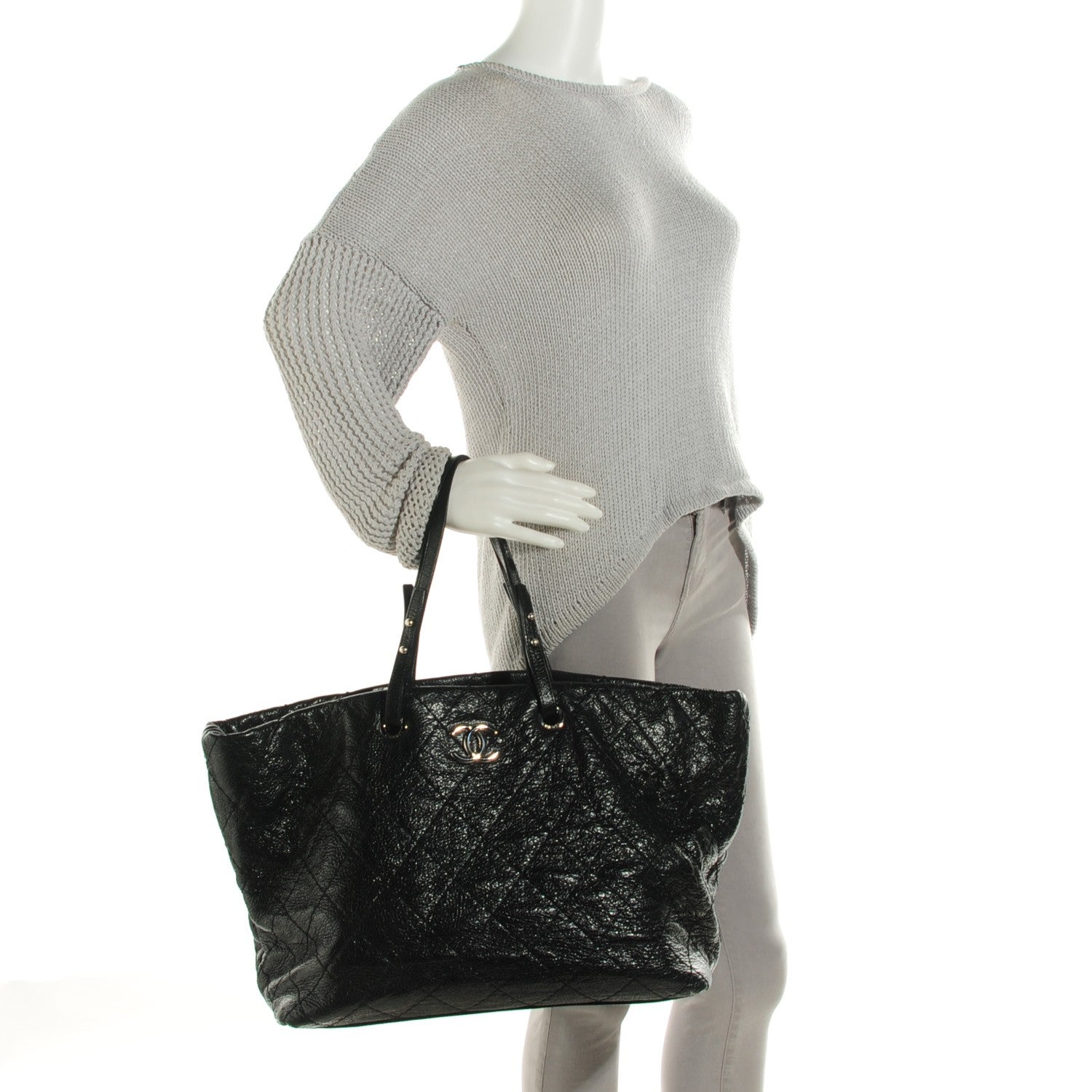 Chanel Glazed Calfskin XL On The Road Tote Black 2 of 7