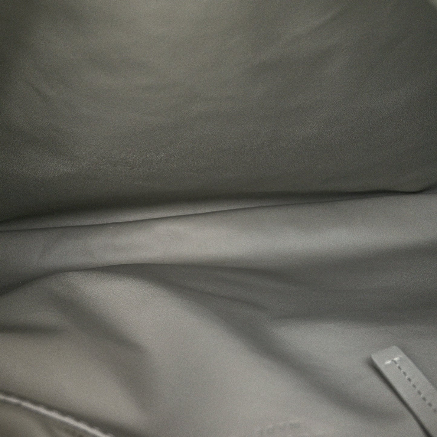 Calfskin Intrecciato Small Hop Agate Glacier