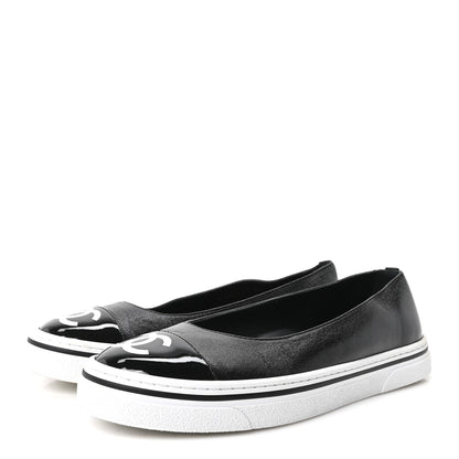 Chanel Crumpled Shiny Lambskin Patent Calfskin CC Ballet Flats 36.5 Black 4 of 10
