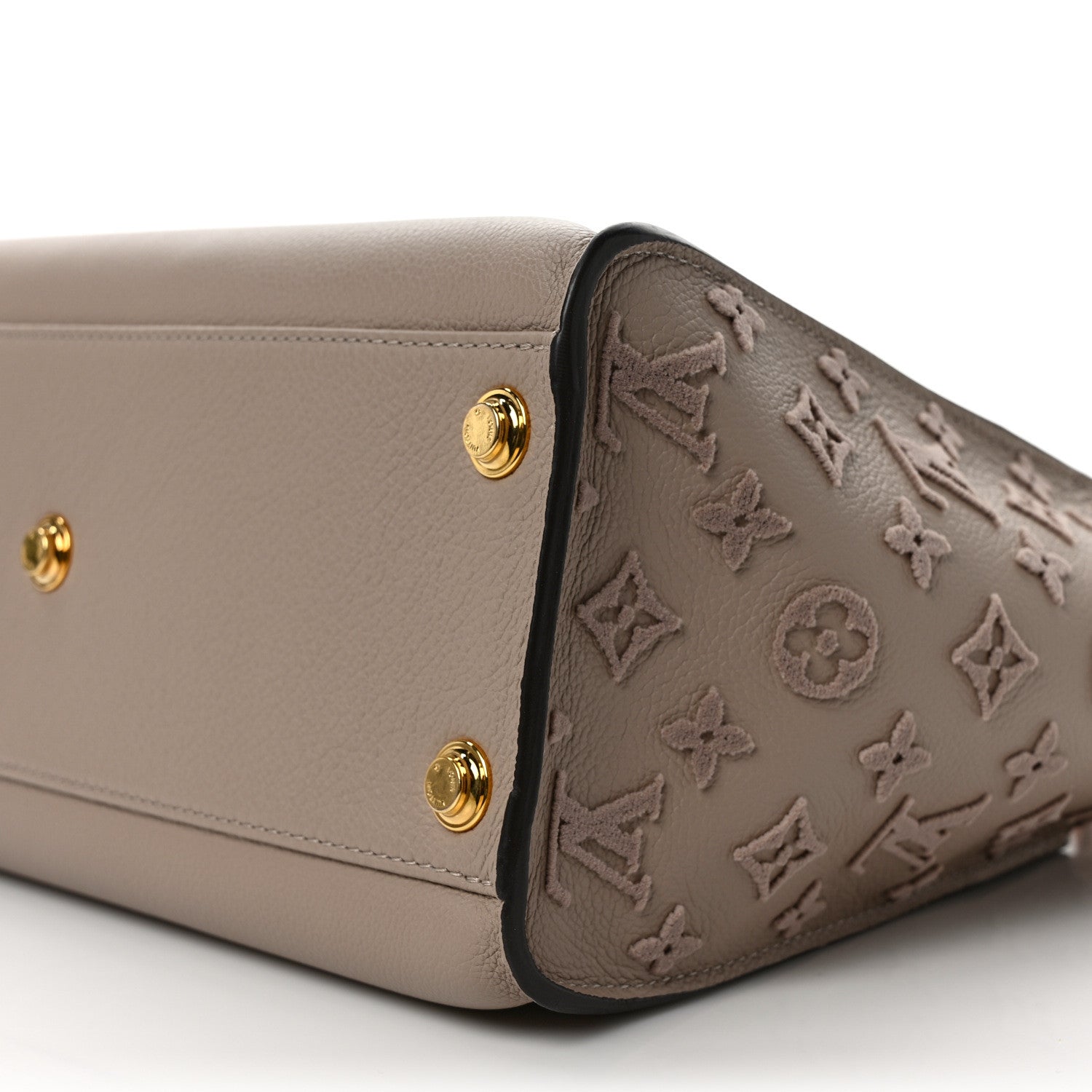 Louis Vuitton Calfskin Monogram Tufting On My Side Galet 8 of 10