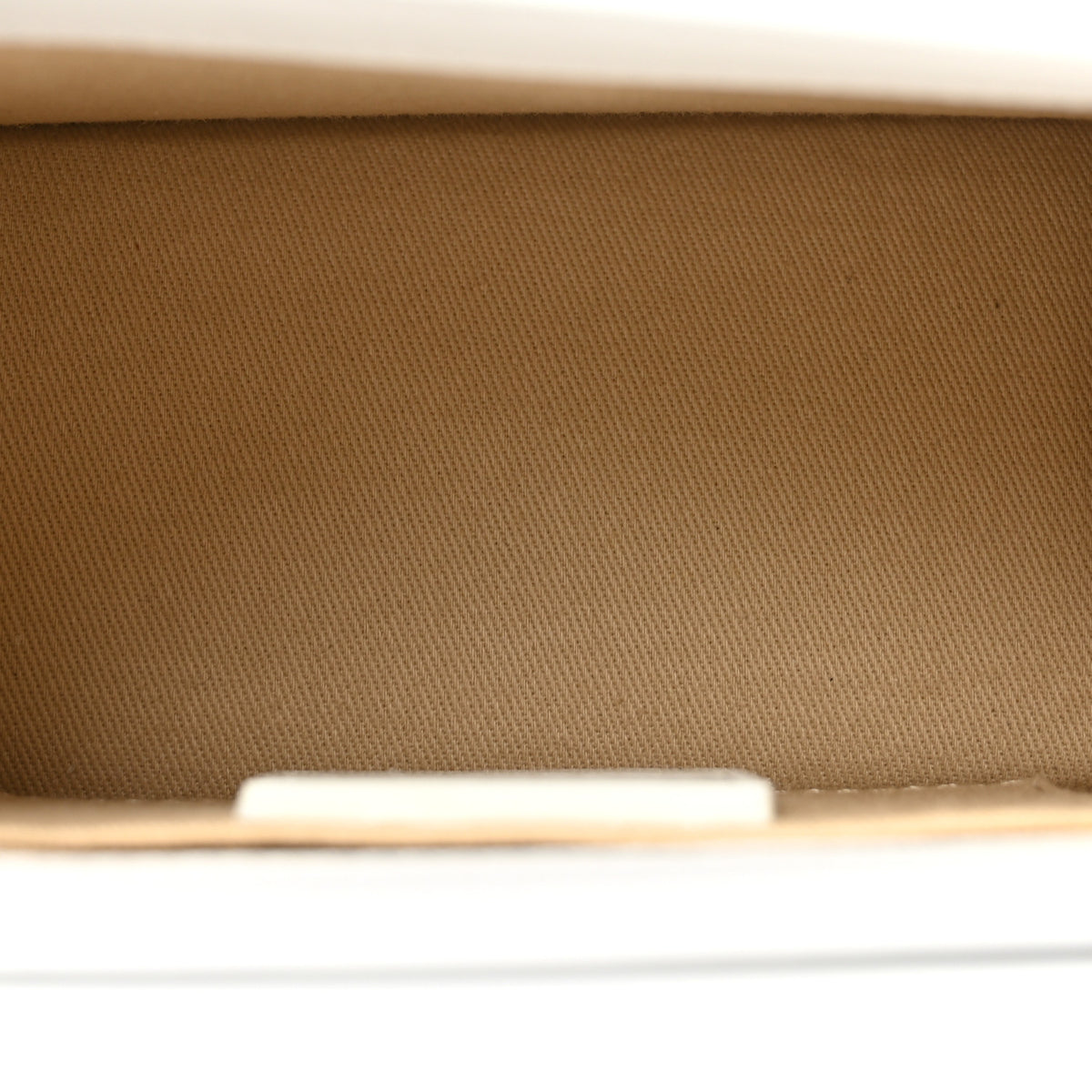Smooth Calfskin Le Chiquito Moyen White
