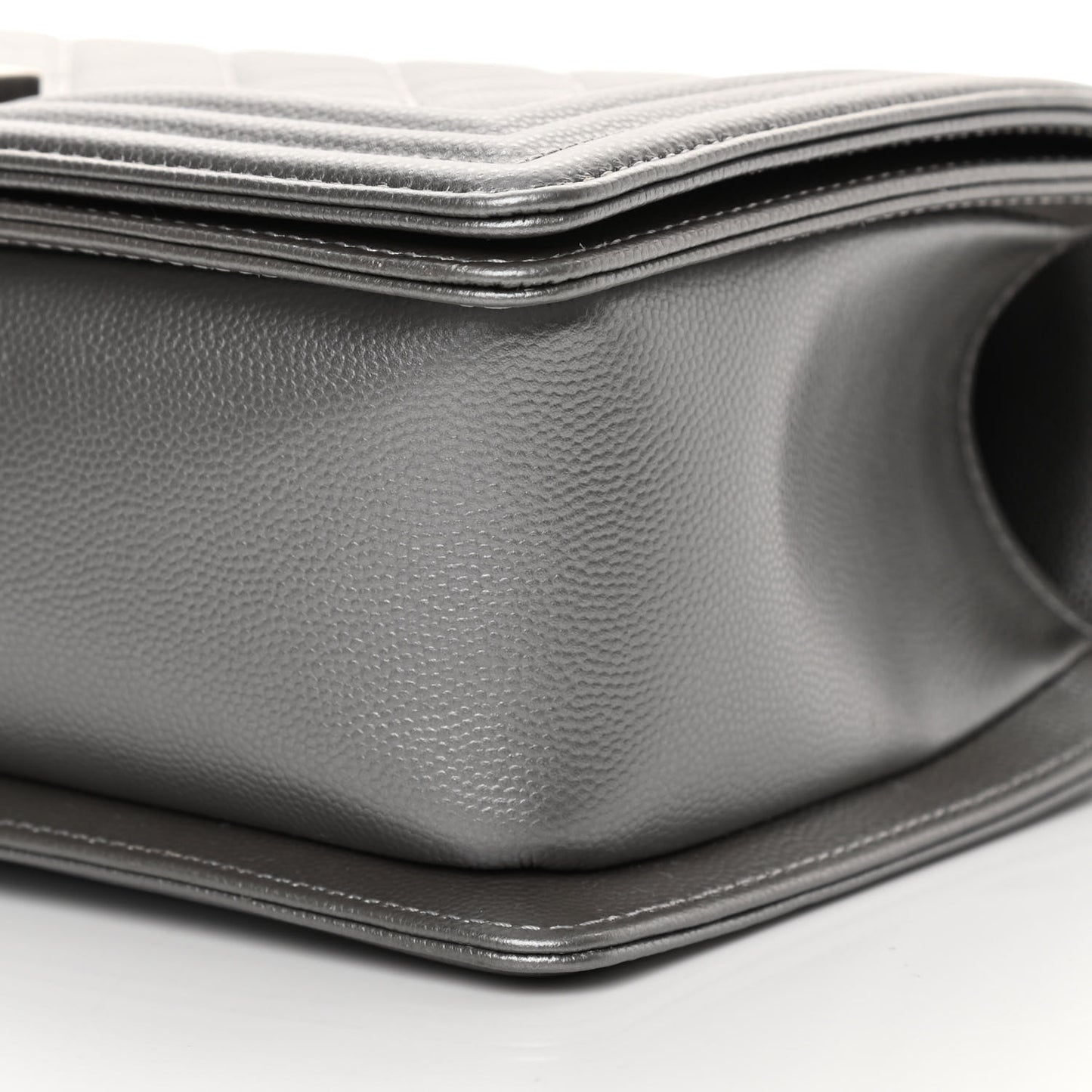 Metallic Caviar Quilted Medium Boy Flap Silver