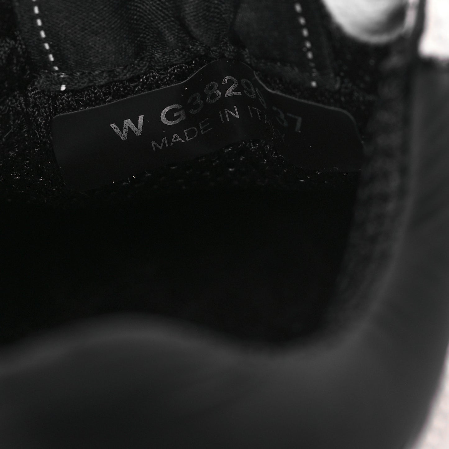 Mesh Suede Calfskin Grained Calfskin Womens CC Sneakers 37 White Black