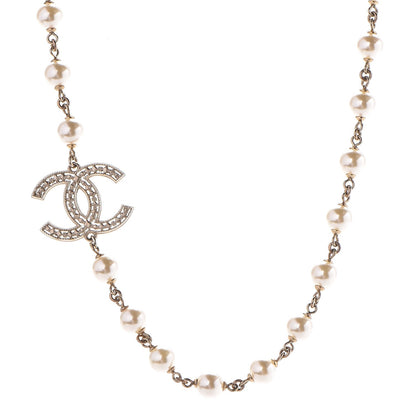Chanel Pearl CC Short Necklace Gold 1 of 5