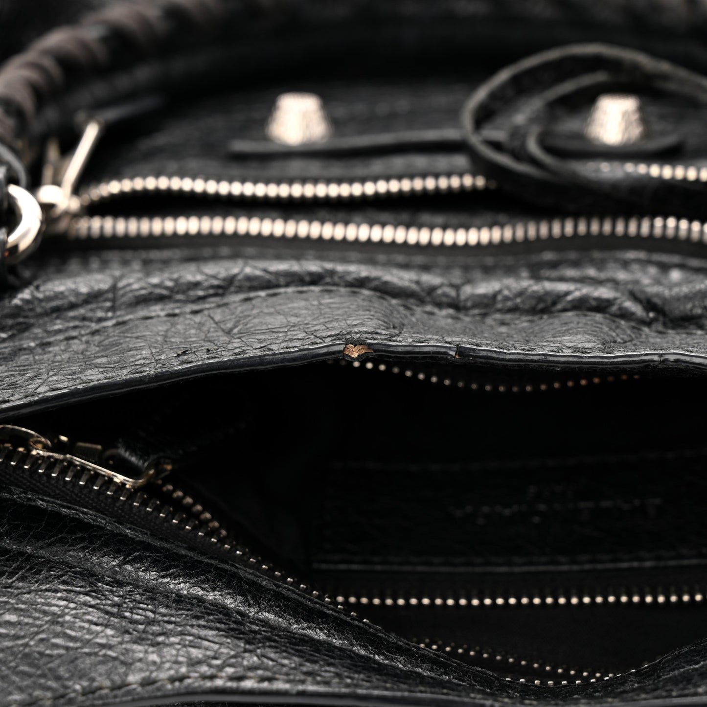 Agneau Giant 12 Silver Hardware City Black