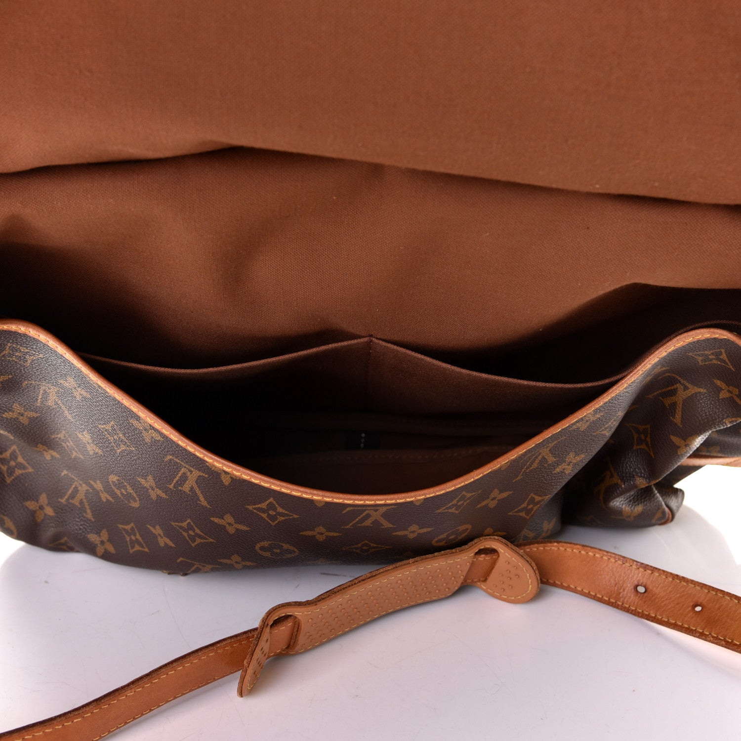 Louis Vuitton Monogram Saumur 43 4 of 11