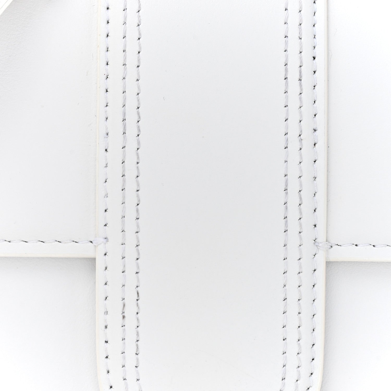 Jacquemus Smooth Calfskin Le Grand Bambino White 7 of 19