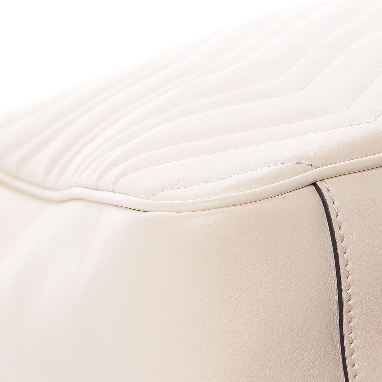 Gucci Calfskin Matelasse Large GG Marmont Shoulder Bag Mystic White 8 of 13