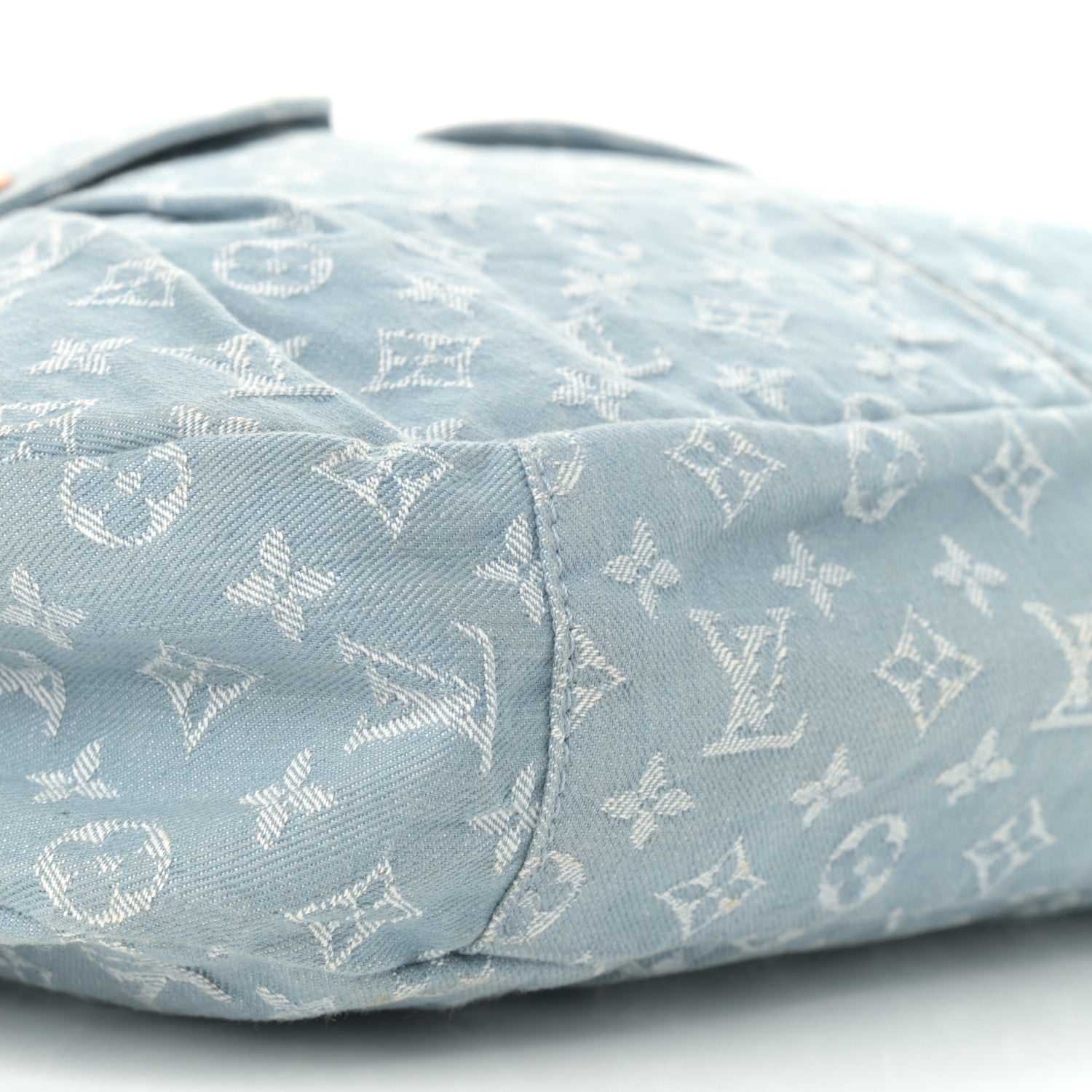 Louis Vuitton Denim Daily GM Blue Clair 9 of 11