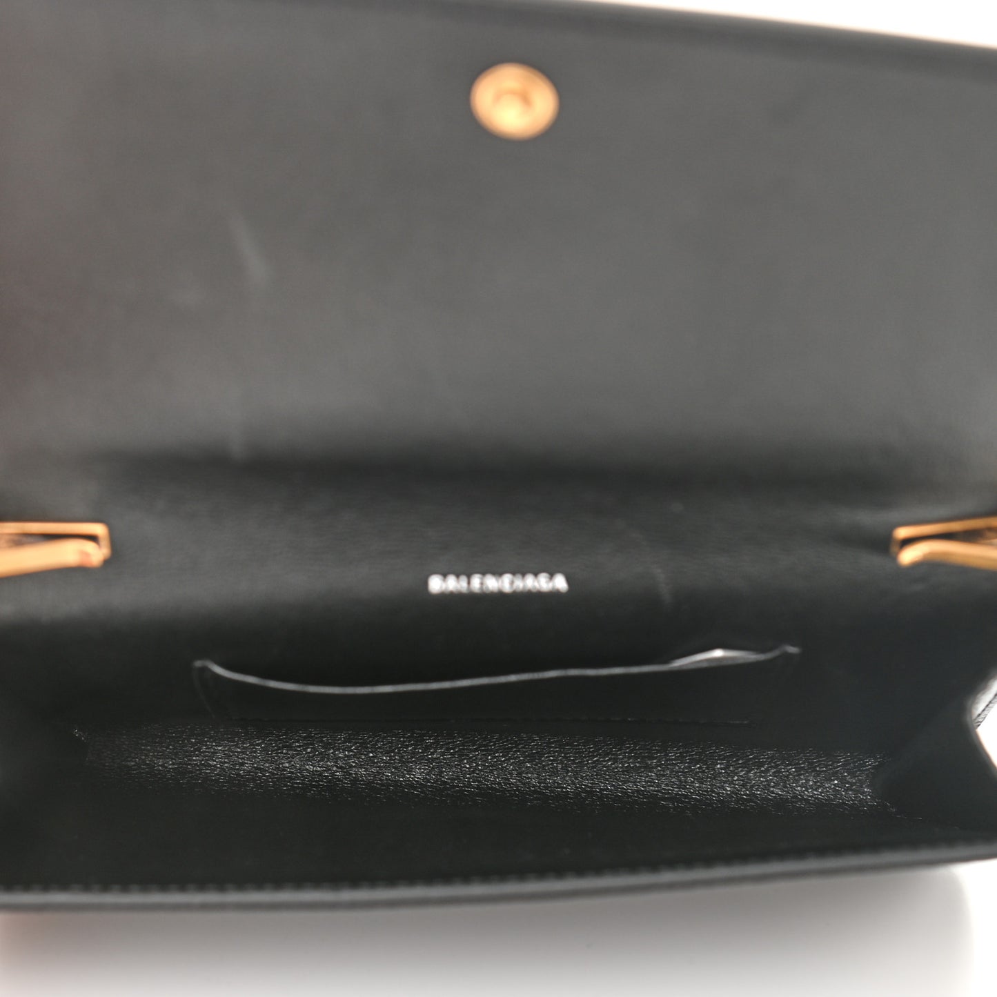 Grained Calfskin Logo Cash Phone Holder Wallet On Chain Black White