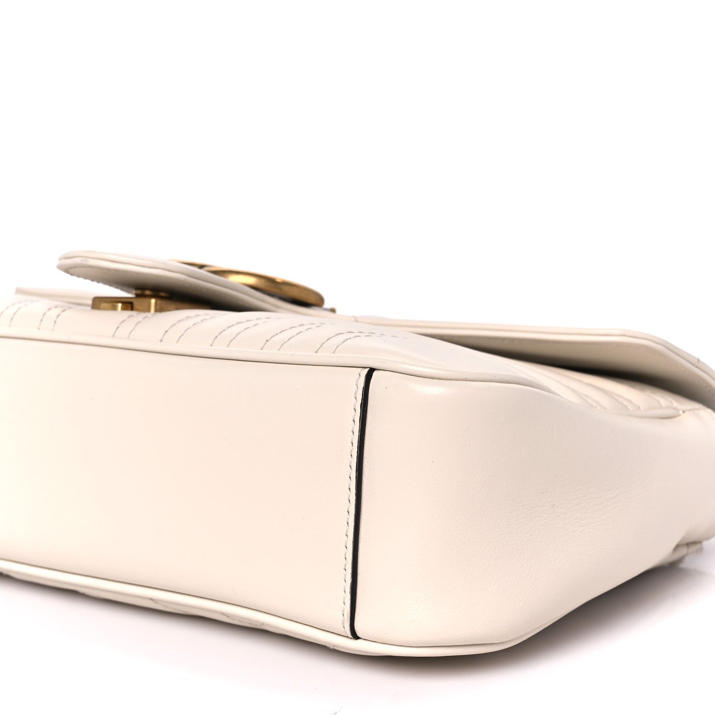 Calfskin Matelasse Medium GG Marmont Shoulder Bag White