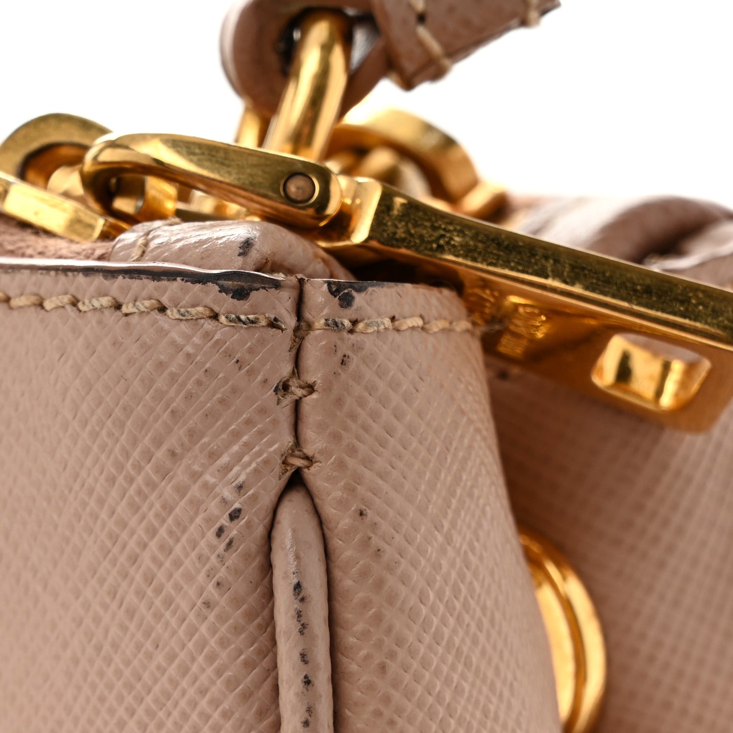 Saffiano Medium Galleria Double Zip Tote Cammeo