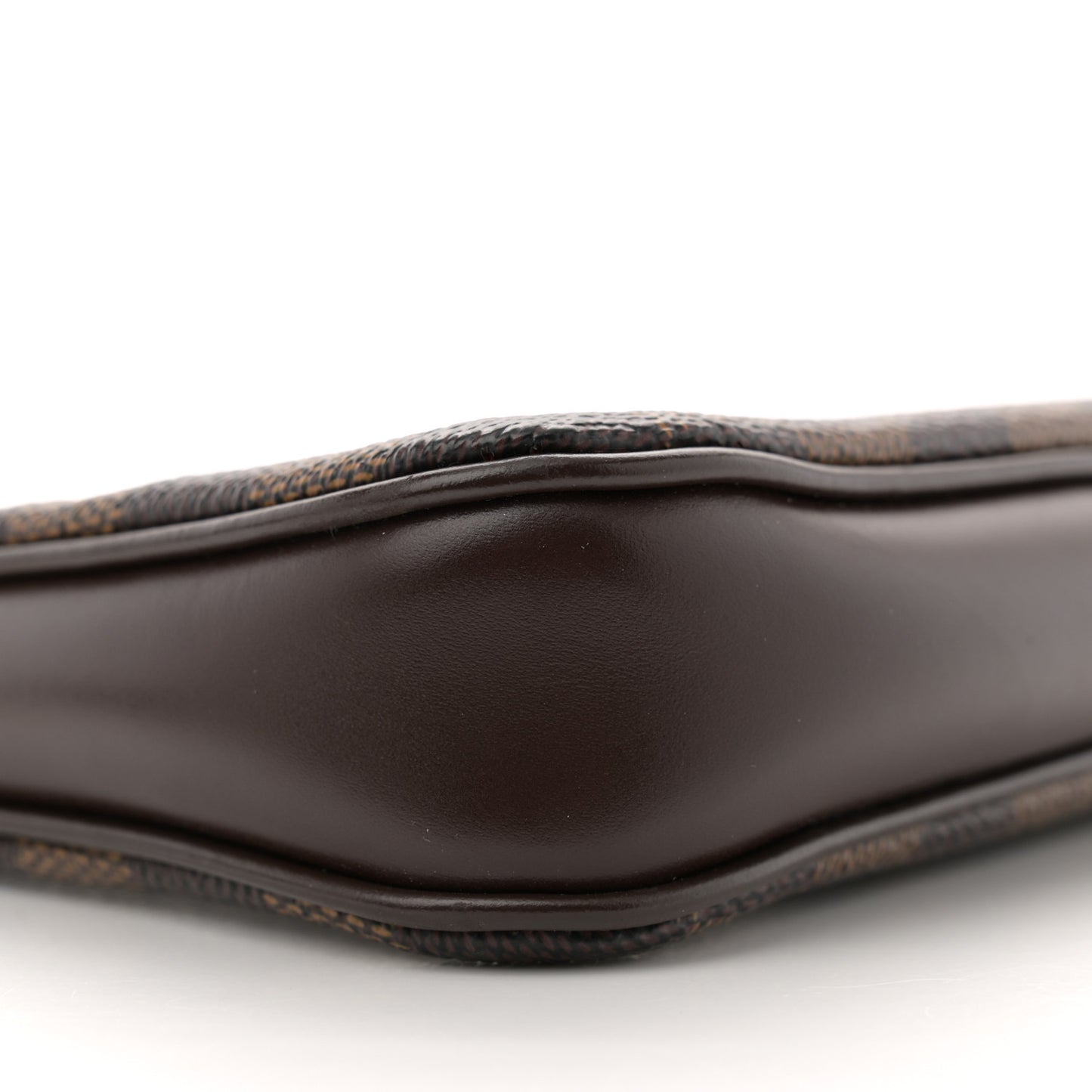 Damier Ebene Navona Pochette Accessories