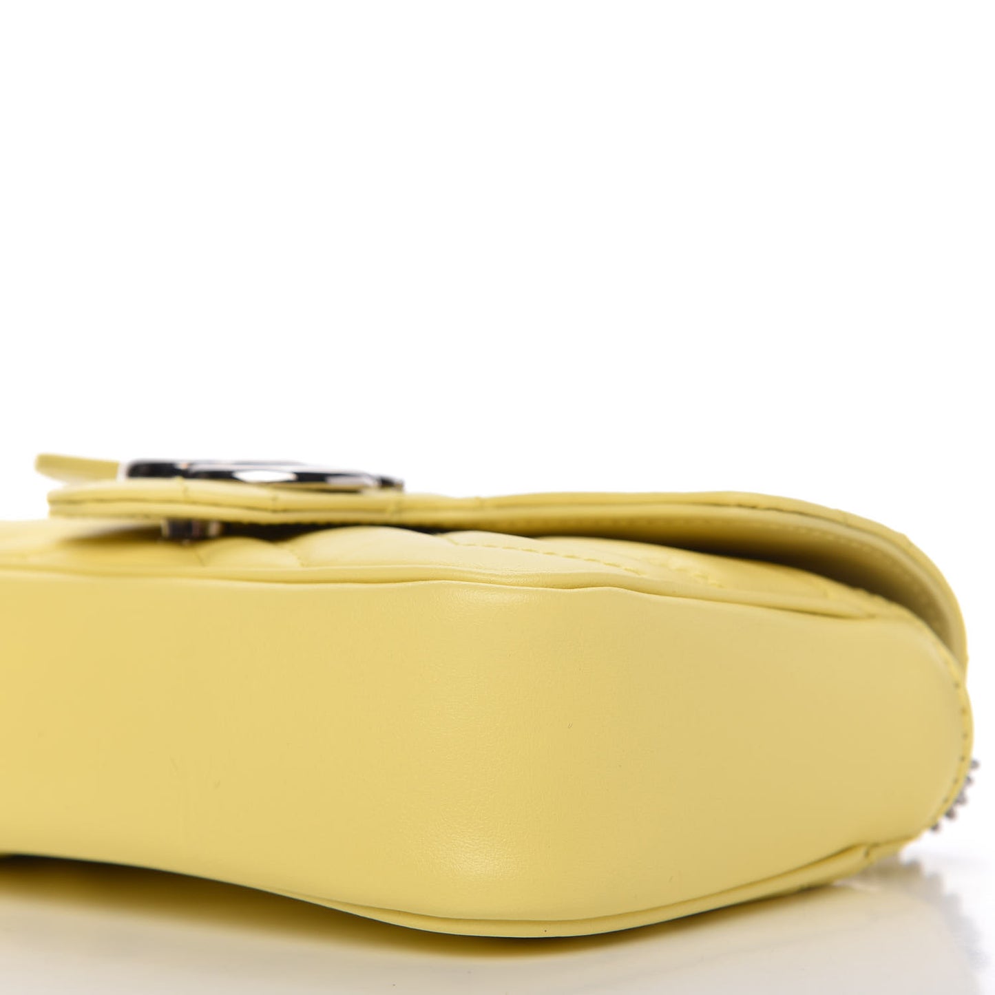 Calfskin Matelasse Super Mini GG Marmont Shoulder Bag Banana