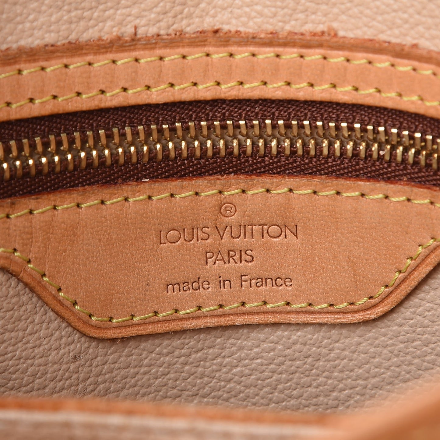 Monogram Petit Bucket 23