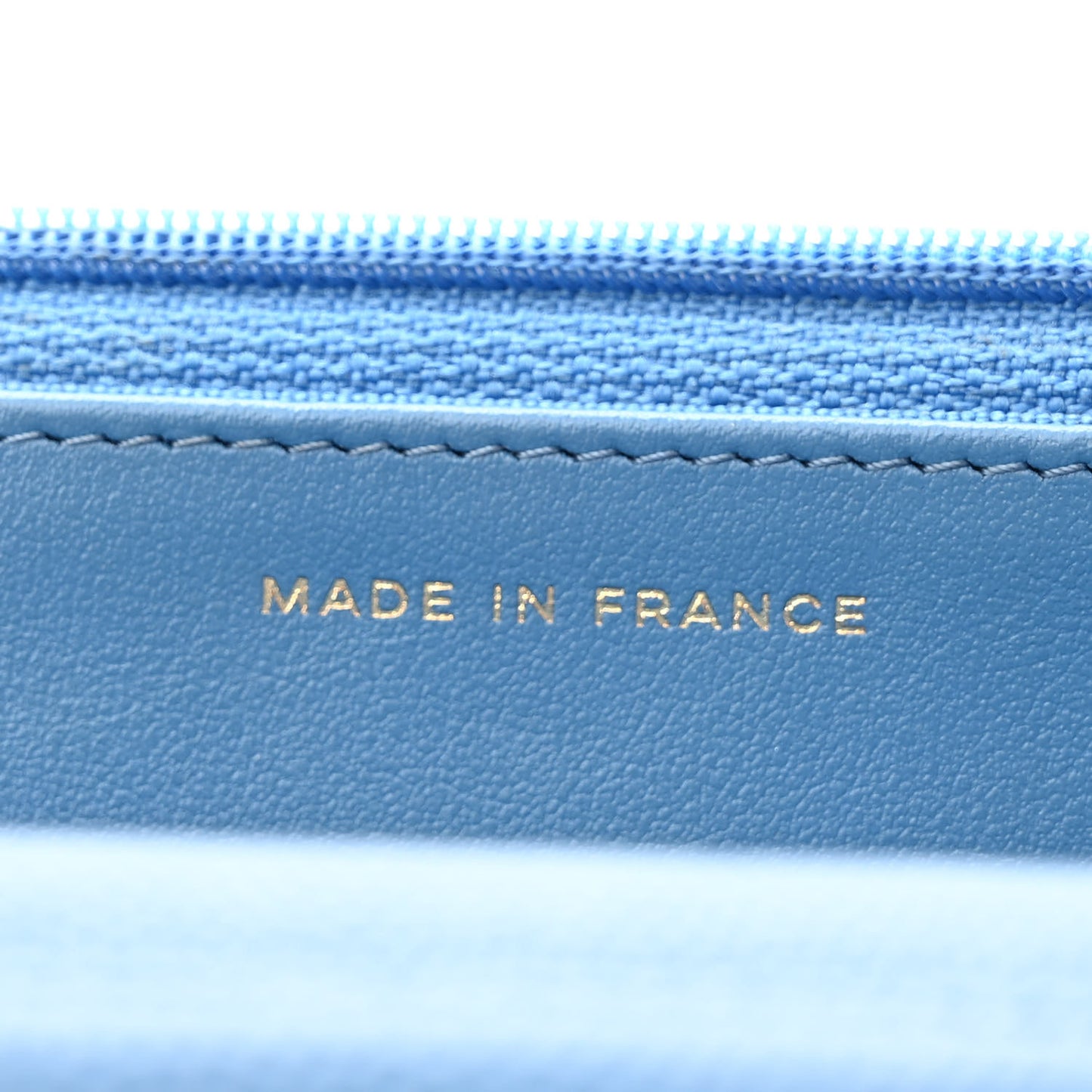 Caviar Quilted Wallet On Chain WOC Blue