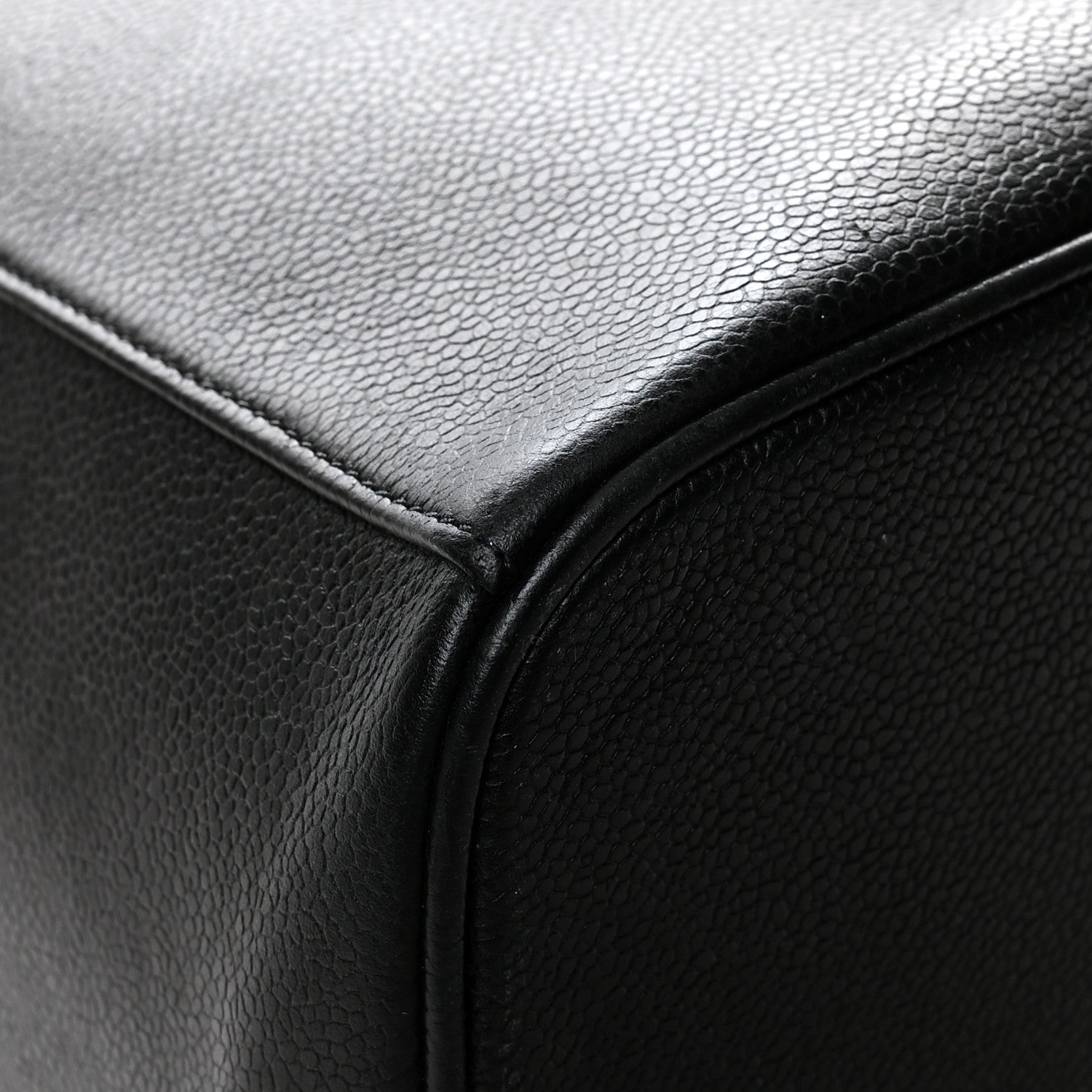 Chanel Caviar CC Vanity Train Case Black 9 of 13