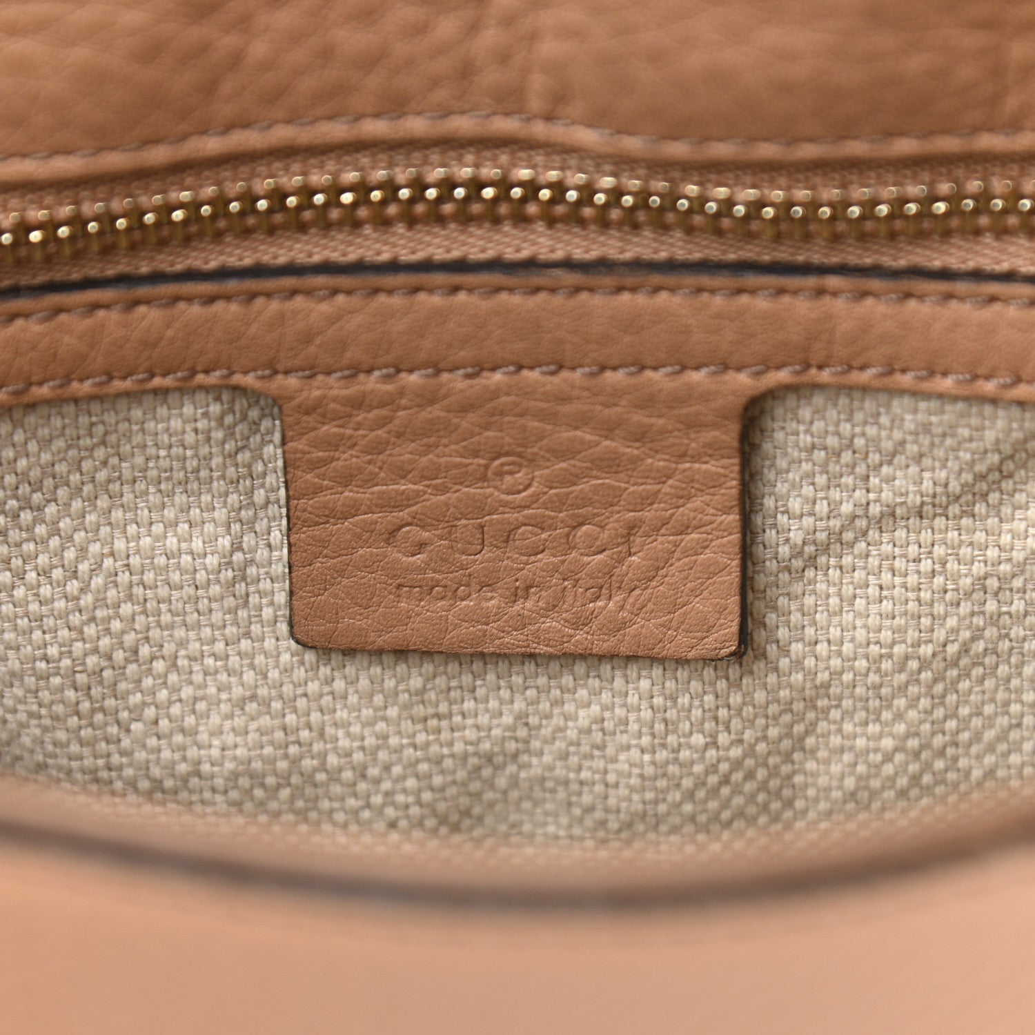 Gucci Pebbled Calfskin Medium Soho Flap Crossbody Camelia 5 of 10