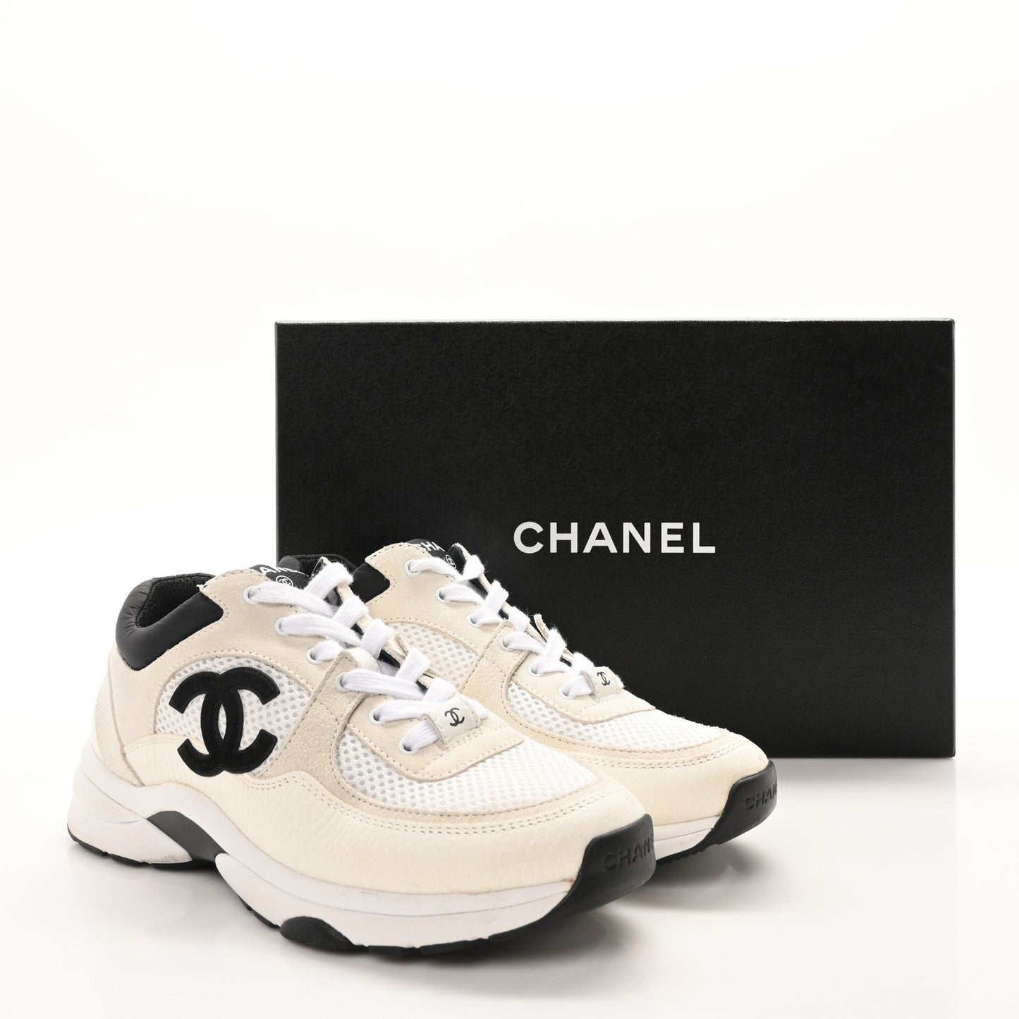 Mesh Suede Grained Calfskin Womens CC Sneakers 37.5 White Black