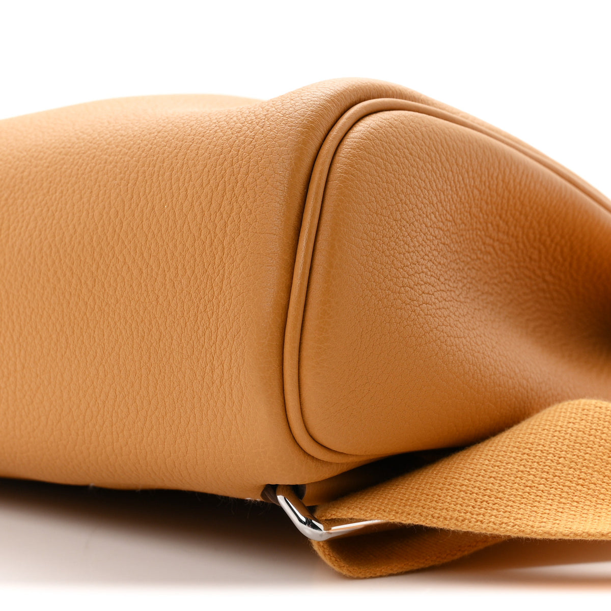 Togo Hac A Dos PM Backpack Natural Sable