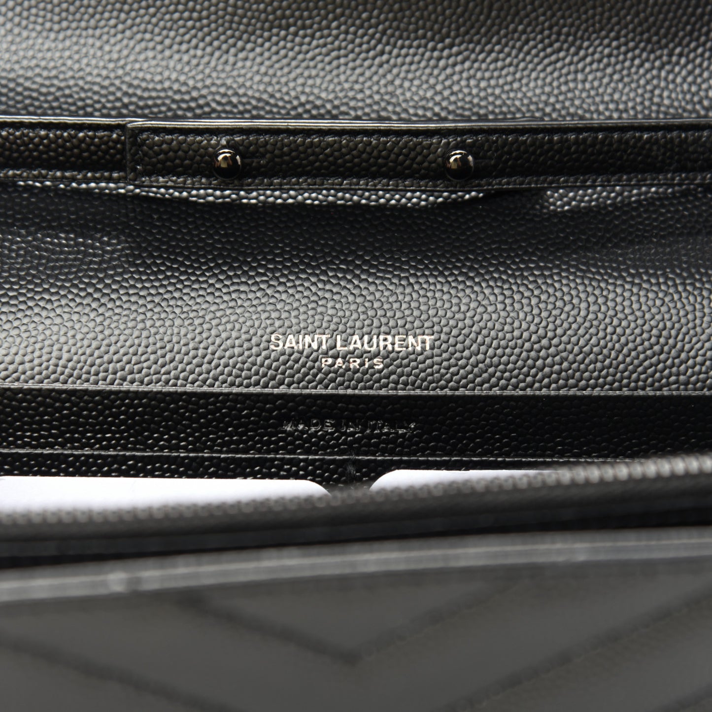Grain De Poudre Matelasse Chevron Monogram Chain Wallet Black