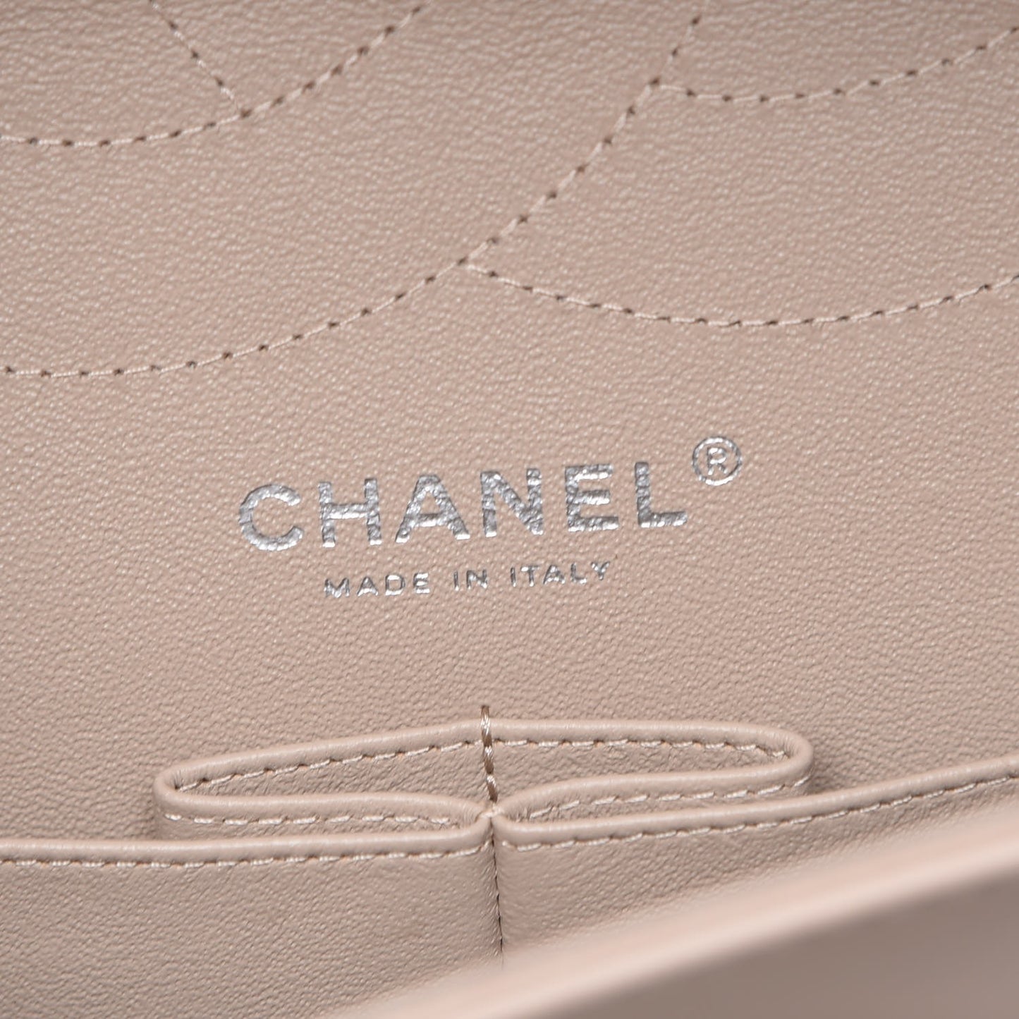 Distressed Patent Quilted 2.55 Reissue Flap 227 Beige