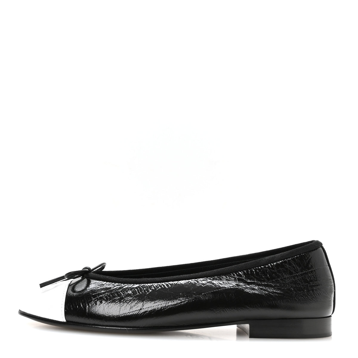 Crumpled Shiny Lambskin Cap Toe CC Ballerina Flats 38 Black White